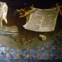 Tela con i reperti rinvenuti nel '700: pavimenti in marmo, mosaici, il busto di una statua. Museo Nazionale di Villa Guinigi, Lucca.